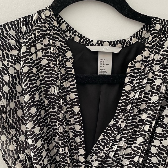 H&M Tie Dress - Picture 5 of 6